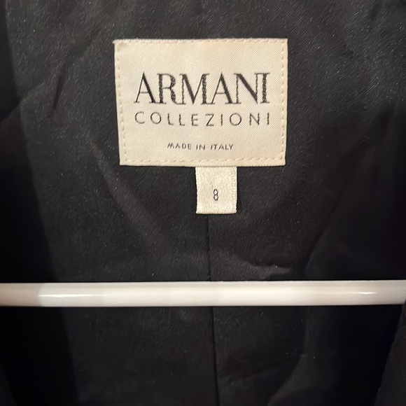 Armani Collezioni blazer size 8 cropped - Picture 10 of 11
